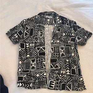 Zara Men’s SS Button Down Black and White Patterned Linen Blend Shirt - M
